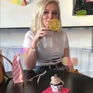 Meet your Posher, Evan